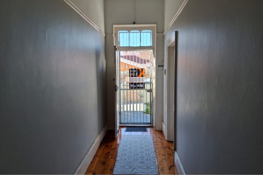 6 Bedroom Property for Sale in Port Elizabeth Central Eastern Cape